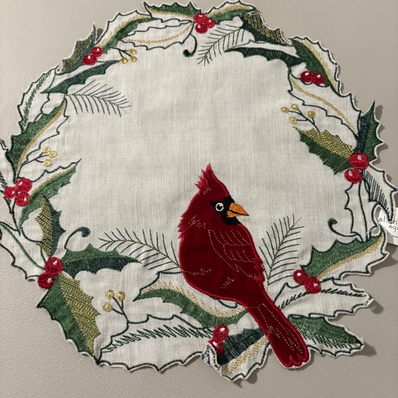St. Nicholas  Square XMAS Cardinal Embroidered Linen Holiday Table  Lot of 2 - Picture 1 of 7